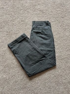 Men’s 34x32 Green Eddie Bauer Pleaded Pants